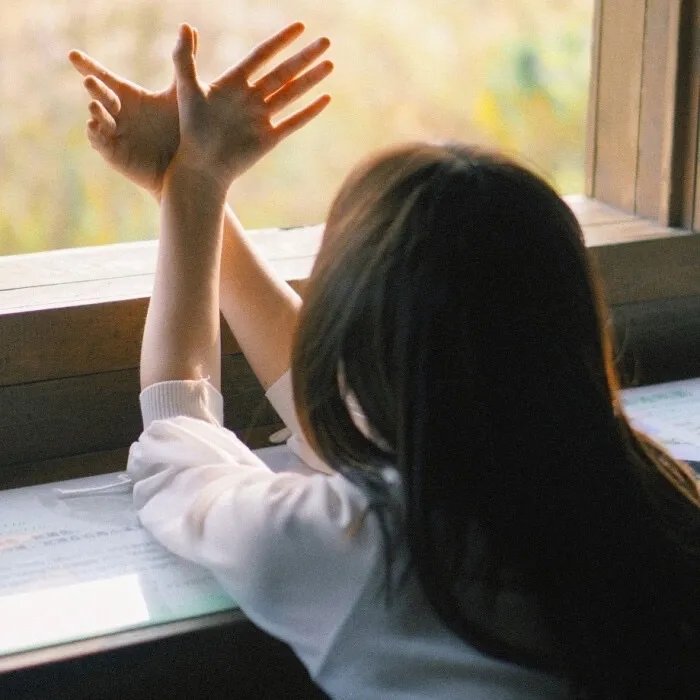 从前您撑伞,如今我挡风